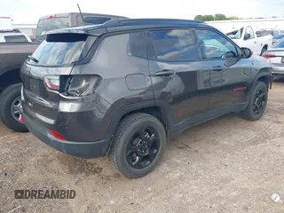 2023 Jeep Compass Trailhawk with VIN 3C4NJDDNXPT536872, listed as a IAAI auction lot 42437282 with 28,293 mi miles and . Bid and sale history available at DreamBid. Image 4.