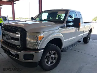 2015 Ford Super Duty F-250 SRW XLT with VIN 1FT7X2B60FEC27921, listed as a IAAI auction lot 41962970 with 316,909 mi miles. Bid and sale history available at carsss.com. Image 21.