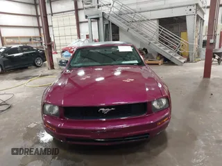 2005 Ford Mustang Deluxe with VIN 1ZVFT84N555227763, listed as a IAAI auction lot 41692270 with 150,423 mi miles. Bid and sale history available at carsss.com. Image 12.