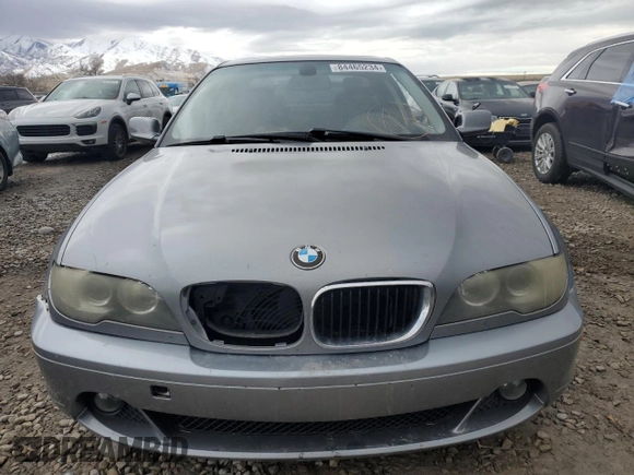2004 BMW 3 Series 325Ci with VIN WBABD33424PL03532, listed as a Copart auction lot 84465234 with 228,726 mi miles and Clean title. Bid and sale history available at DreamBid. Image 5.