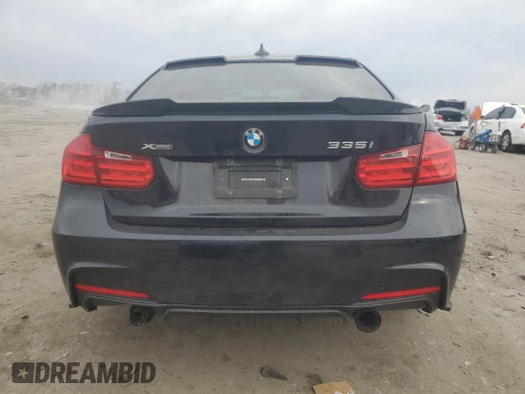 2015 BMW 3 Series 335i xDrive z VIN WBA3B9G54FNR93430, wystawiony jako Copart lot #47087465 z przebiegiem 89 414 mil mil oraz Szkoda całkowita • Salvage title. Historia ofert i sprzedaży dostępna na DreamBid. Obrazek 6.