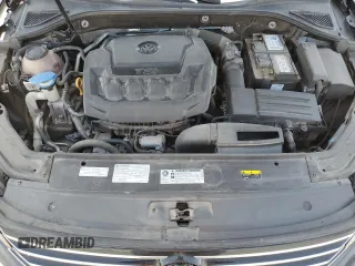 2019 Volkswagen Passat Wolfsburg Edition z VIN 1VWLA7A30KC013728, wystawiony jako Copart lot #56942935 z przebiegiem 117 878 mil mil oraz Szkoda całkowita • Salvage title. Historia ofert i sprzedaży dostępna na DreamBid. Obrazek 11.