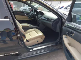 2011 Mercedes-Benz E-Class E 350 Luxury with VIN WDDHF5GB9BA377841, listed as a IAAI auction lot 41940003 with 180,639 mi miles. Bid and sale history available at carsss.com. Image 5.