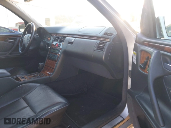 2002 Mercedes-Benz E 320 with VIN WDBJF70J52B431704, listed as a IAAI auction lot 41304419 with 271,140 mi miles and . Bid and sale history available at DreamBid. Image 5.