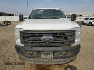 2023 Ford F-350 с VIN 1FT8W3BA3PEC57918, выставлен на аукционе Copart как лот 75550084 с пробегом 36 915 миль миль и Списание • Salvage title. История ставок и продаж доступна на DreamBid. Изображение 5.