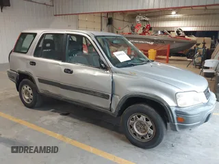 2001 Honda CR-V LX with VIN JHLRD28481S019760, listed as a IAAI auction lot 42098138 with 132,866 mi miles and . Bid and sale history available at carsss.com. Image 1.