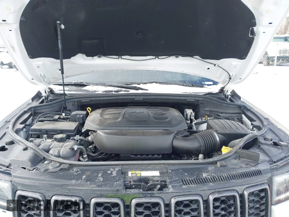 2020 Jeep Grand Cherokee Overland with VIN 1C4RJFCG6LC439142, listed as a IAAI auction lot 41640385 with 74,300 mi miles. Bid and sale history available at carsss.com. Image 10.