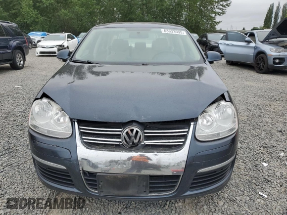 2010 Volkswagen Jetta Limited Edition z VIN 3VWRZ7AJ7AM040861, wystawiony jako Copart lot #63333995 z przebiegiem 189 482 mil mil oraz Szkoda całkowita • Salvage title. Historia ofert i sprzedaży dostępna na DreamBid. Obrazek 5.