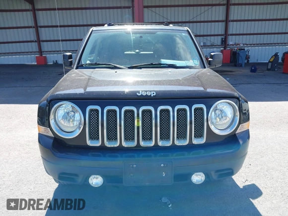 2015 Jeep Patriot High Altitude with VIN 1C4NJRFB4FD425660, listed as a IAAI auction lot 41821761 with 90,774 mi miles and . Bid and sale history available at carsss.com. Image 12.