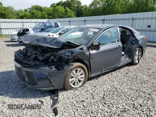 2025 Toyota Camry LE z VIN 4T1DAACK2SU540006, wystawiony jako Copart lot #53387515 z przebiegiem 7 822 mil mil oraz Szkoda całkowita • Salvage title. Historia ofert i sprzedaży dostępna na DreamBid. Obrazek 1.