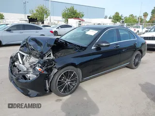 2020 Mercedes-Benz C 300 с VIN WDDWF8DB5LR539187, выставлен на аукционе IAAI как лот 42290441 с пробегом 19 669 миль миль и . История ставок и продаж доступна на DreamBid. Изображение 2.