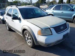 2006 Ford Freestyle SE with VIN 1FMZK04116GA05465, listed as a IAAI auction lot 41610170 with 94,097 mi miles. Bid and sale history available at carsss.com. Image 1.