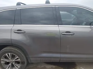 2018 Toyota Highlander LE with VIN 5TDZZRFH0JS236919, listed as a IAAI auction lot 42642151 with 121,266 mi miles and . Bid and sale history available at DreamBid. Image 14.