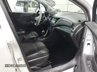 2018 Chevrolet Trax LT with VIN KL7CJPSB5JB546359, listed as a IAAI auction lot 41902129 with 66,498 mi miles. Bid and sale history available at carsss.com. Image 5.