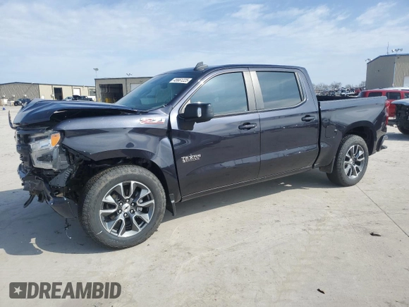 2024 Chevrolet Silverado 1500 RST with VIN 2GCUDEEDXR1139228, listed as a Copart auction lot 45661225 with 2,698 mi miles and Salvage Title. Bid and sale history available at carsss.com. Image 1.