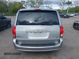 2018 Dodge Grand Caravan SXT z VIN 2C4RDGCG4JR179115, wystawiony jako IAAI lot #41163101 z przebiegiem 107 258 mil mil oraz . Historia ofert i sprzedaży dostępna na DreamBid. Obrazek 17.