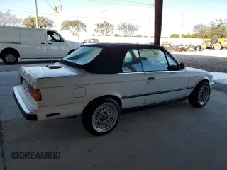 1990 BMW 3 Series z VIN WBABB2317LEC22917, wystawiony jako Copart lot #85798864 z przebiegiem 123 550 mil mil oraz Czysty tytuł • Clean title. Historia ofert i sprzedaży dostępna na DreamBid. Obrazek 3.