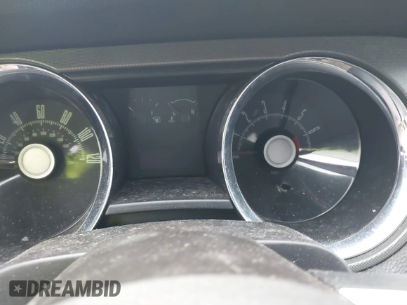 2010 Ford Mustang V6 с VIN 1ZVBP8EN8A5177825, выставлен на аукционе IAAI как лот 41828793 с пробегом Не указан миль и . История ставок и продаж доступна на DreamBid. Изображение 7.