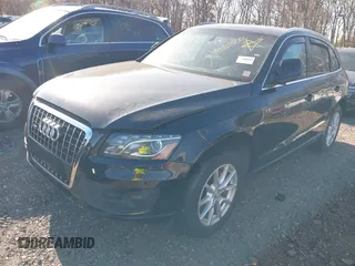 2010 Audi Q5 Premium Plus z VIN WA1LKAFP4AA014040, wystawiony jako IAAI lot #42105544 z przebiegiem Nie podano mil oraz . Historia ofert i sprzedaży dostępna na DreamBid. Obrazek 2.