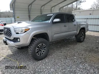 2020 Toyota Tacoma SR5 z VIN 3TMCZ5AN7LM308097, wystawiony jako Copart lot #48548315 z przebiegiem 83 628 mil mil oraz Szkoda całkowita • Salvage title. Historia ofert i sprzedaży dostępna na DreamBid. Obrazek 1.