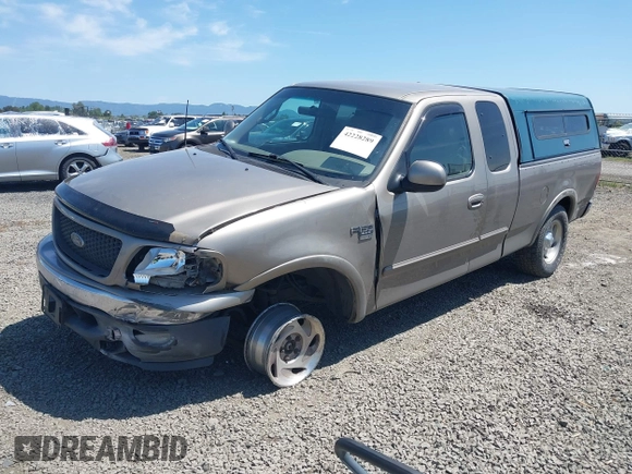 2001 Ford F-150 XL z VIN 2FTRX18L61CA78784, wystawiony jako IAAI lot #42228289 z przebiegiem 208 507 mil mil oraz . Historia ofert i sprzedaży dostępna na DreamBid. Obrazek 2.