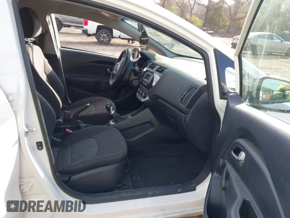 2016 Kia Rio LX with VIN KNADM4A34G6641971, listed as a IAAI auction lot 41844522 with 95,163 mi miles. Bid and sale history available at carsss.com. Image 5.