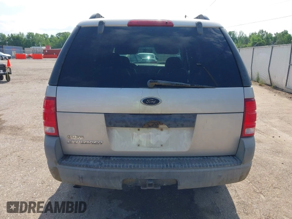2003 Ford Explorer XLS z VIN 1FMZU62K83UB62366, wystawiony jako IAAI lot #42177950 z przebiegiem 288 243 mil mil oraz . Historia ofert i sprzedaży dostępna na DreamBid. Obrazek 6.