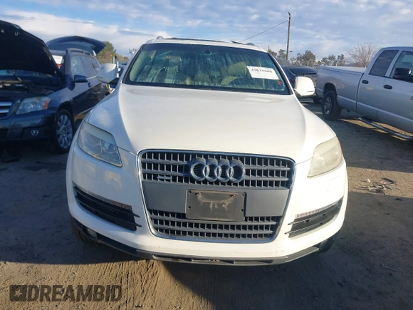 2007 Audi Q7 Premium with VIN WA1BY94L77D054967, listed as a IAAI auction lot 41618608 with 131,274 mi miles and . Bid and sale history available at DreamBid. Image 13.