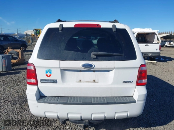 2008 Ford Escape XLT with VIN 1FMCU93178KA09476, listed as a IAAI auction lot 41556200 with 190,149 mi miles. Bid and sale history available at carsss.com. Image 16.