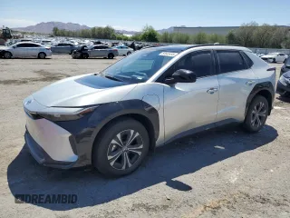 2024 Toyota bZ4X XLE z VIN JTMABACAXRA056625, wystawiony jako Copart lot #55645155 z przebiegiem 18 835 mil mil oraz Szkoda całkowita • Salvage title. Historia ofert i sprzedaży dostępna na DreamBid. Obrazek 1.