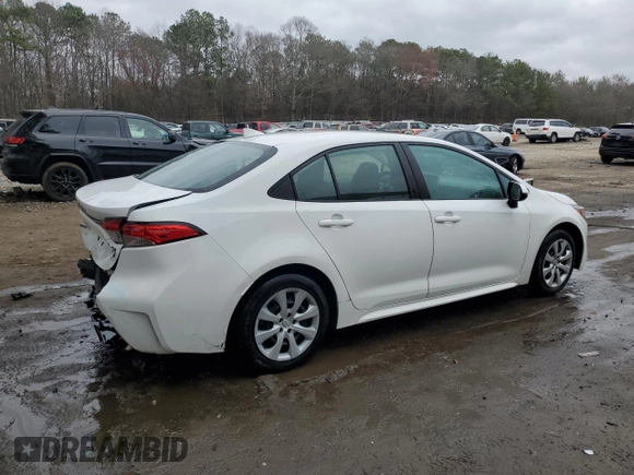 2021 Toyota Corolla LE with VIN 5YFEPMAE8MP147052, listed as a Copart auction lot 43253905 with 87,067 mi miles and Salvage Title. Bid and sale history available at carsss.com. Image 3.