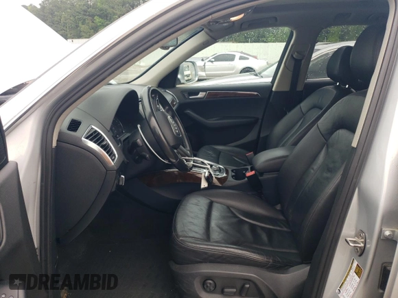 2011 Audi Q5 Premium Plus z VIN WA1LFAFP1BA104123, wystawiony jako Copart lot #56530895 z przebiegiem 153 958 mil mil oraz Szkoda całkowita • Salvage title. Historia ofert i sprzedaży dostępna na DreamBid. Obrazek 7.