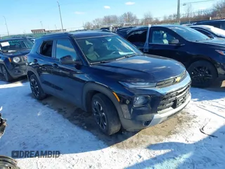 2021 Chevrolet TrailBlazer LT with VIN KL79MPS28MB094722, listed as a IAAI auction lot 41293357 with 43,800 mi miles. Bid and sale history available at carsss.com. Image 1.
