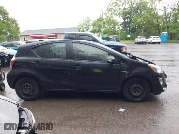 2015 Toyota Prius One z VIN JTDKDTB30F1101631, wystawiony jako IAAI lot #42331068 z przebiegiem 156 631 mil mil oraz . Historia ofert i sprzedaży dostępna na DreamBid. Obrazek 14.