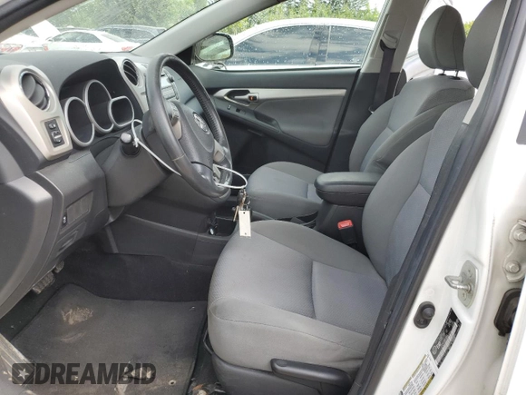2009 Toyota Matrix S with VIN 2T1LE40E29C003924, listed as a Copart auction lot 63926335 with 117,940 mi miles and Clean title. Bid and sale history available at DreamBid. Image 7.
