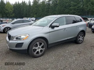 2013 Volvo XC60 T6 z VIN YV4902DZ0D2394957, wystawiony jako Copart lot #60759285 z przebiegiem 134 775 mil mil oraz Czysty tytuł • Clean title. Historia ofert i sprzedaży dostępna na DreamBid. Obrazek 1.