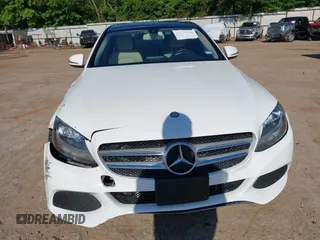 2015 Mercedes-Benz C 300 z VIN 55SWF4JB6FU051639, wystawiony jako IAAI lot #42187934 z przebiegiem 125 256 mil mil oraz . Historia ofert i sprzedaży dostępna na DreamBid. Obrazek 12.