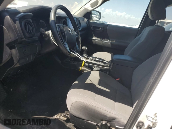 2021 Toyota Tacoma SR z VIN 3TYRX5GNXMT015985, wystawiony jako Copart lot #47067545 z przebiegiem 130 660 mil mil oraz Czysty tytuł • Clean title. Historia ofert i sprzedaży dostępna na DreamBid. Obrazek 7.