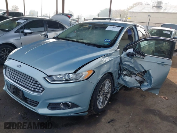 2014 Ford Fusion SE Hybrid with VIN 3FA6P0LU8ER283409, listed as a IAAI auction lot 40984629 with 206,605 mi miles. Bid and sale history available at carsss.com. Image 17.