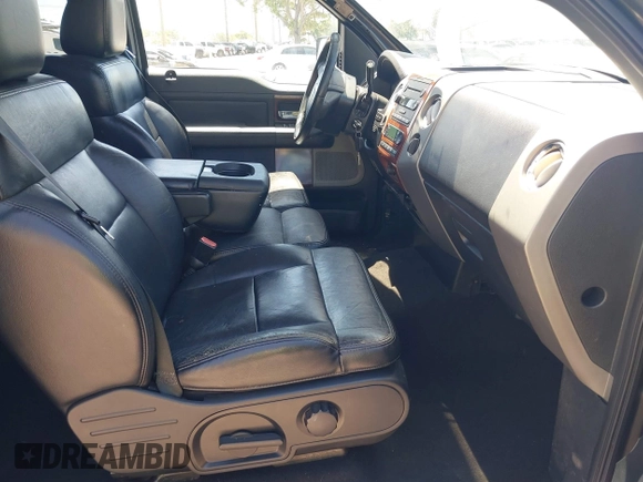 2007 Ford F-150 XL z VIN 1FTPX12V77KC87862, wystawiony jako IAAI lot #42080803 z przebiegiem 107 643 mil mil oraz . Historia ofert i sprzedaży dostępna na DreamBid. Obrazek 5.