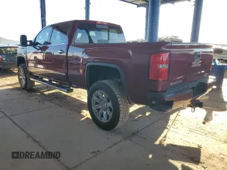 2015 GMC Sierra 2500HD Denali z VIN 1GT120E83FF114643, wystawiony jako Copart lot #57632835 z przebiegiem 166 561 mil mil oraz Szkoda całkowita • Salvage title. Historia ofert i sprzedaży dostępna na DreamBid. Obrazek 2.