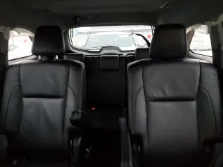 2018 Toyota Highlander SE z VIN 5TDJZRFHXJS857422, wystawiony jako Copart lot #84721464 z przebiegiem Nie podano mil oraz Nie do naprawy • Non repairable. Historia ofert i sprzedaży dostępna na DreamBid. Obrazek 10.