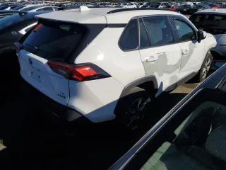 2023 Toyota RAV4 Hybrid LE with VIN JTMMWRFV7PD198215, listed as a Copart auction lot 47966525 with 29,729 mi miles and Clean Title. Bid and sale history available at carsss.com. Image 3.