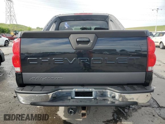 2003 Chevrolet Avalanche z VIN 3GNEK13T13G336601, wystawiony jako Copart lot #59221915 z przebiegiem Nie podano mil oraz Szkoda całkowita • Salvage title. Historia ofert i sprzedaży dostępna na DreamBid. Obrazek 6.