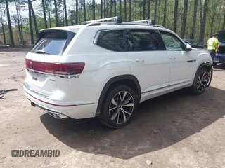 2024 Volkswagen Atlas SEL Premium R-Line with VIN 1V2FR2CA2RC617765, listed as a IAAI auction lot 41990546 with 15,098 mi miles and . Bid and sale history available at DreamBid. Image 4.