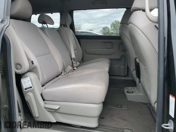 2016 Kia Sedona LX with VIN KNDMB5C18G6125722, listed as a Copart auction lot 54072915 with 129,751 mi miles and Clean Title. Bid and sale history available at carsss.com. Image 11.