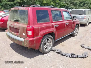2008 Jeep Patriot Sport with VIN 1J8FT28W28D593587, listed as a IAAI auction lot 42563483 with 340,431 mi miles and . Bid and sale history available at DreamBid. Image 4.