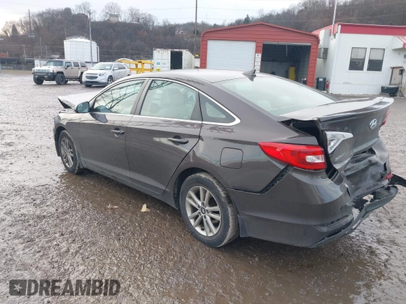 2015 Hyundai Sonata SE z VIN 5NPE24AF5FH184549, wystawiony jako IAAI lot #41132530 z przebiegiem 123 031 mil mil oraz . Historia ofert i sprzedaży dostępna na DreamBid. Obrazek 3.