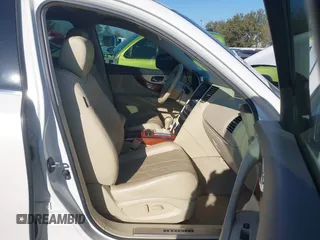 2016 Infiniti QX70 with VIN JN8CS1MU5GM670094, listed as a IAAI auction lot 41769838 with 87,227 mi miles and . Bid and sale history available at DreamBid. Image 5.