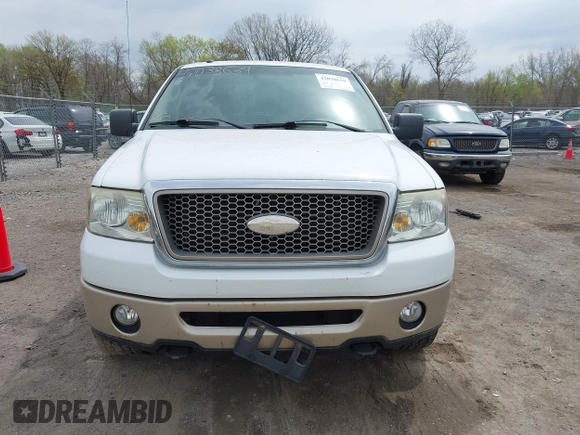2008 Ford F-150 XLT with VIN 1FTPW14V28FA72092, listed as a IAAI auction lot 42038639 with 211,839 mi miles. Bid and sale history available at carsss.com. Image 13.